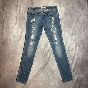 G by Guess 2000’s Eva Skinny Low Rise Blue Distressed Jeans Women’s Size 28